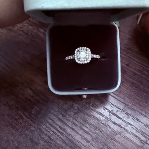 Tiffany & Co. Cushion VVS1 diamond ring Engagement